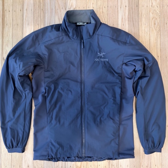 Arc’teryx Atom Insulated Jacket Black Sapphire (dark blue)